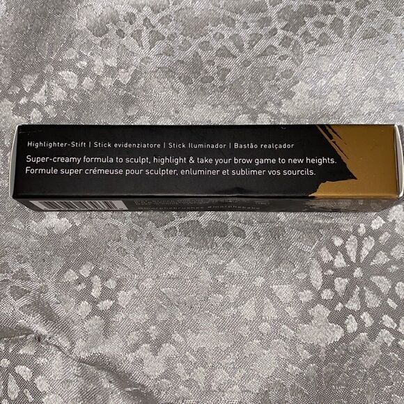 Morphe HIGHLIGHTER STICK - SO WORTH IT (Golden Shimmer) NIB - Picture 3 of 4